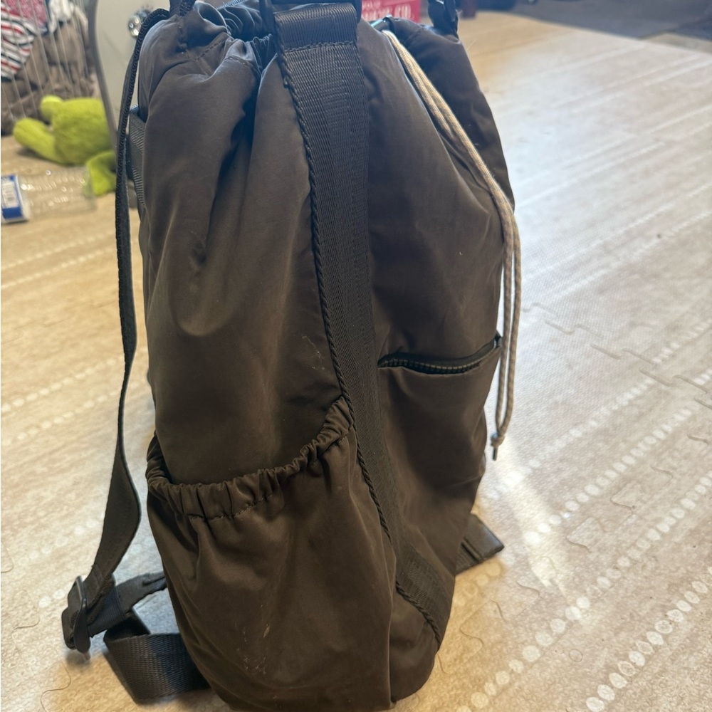 Vuori Drawstring Backpack/ Shoulder Bag - image 4